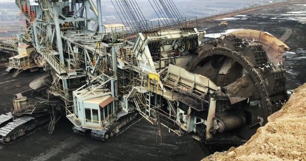 煤矿行业:轴承不可或缺的关键部件